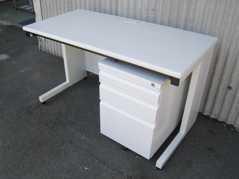 photo1