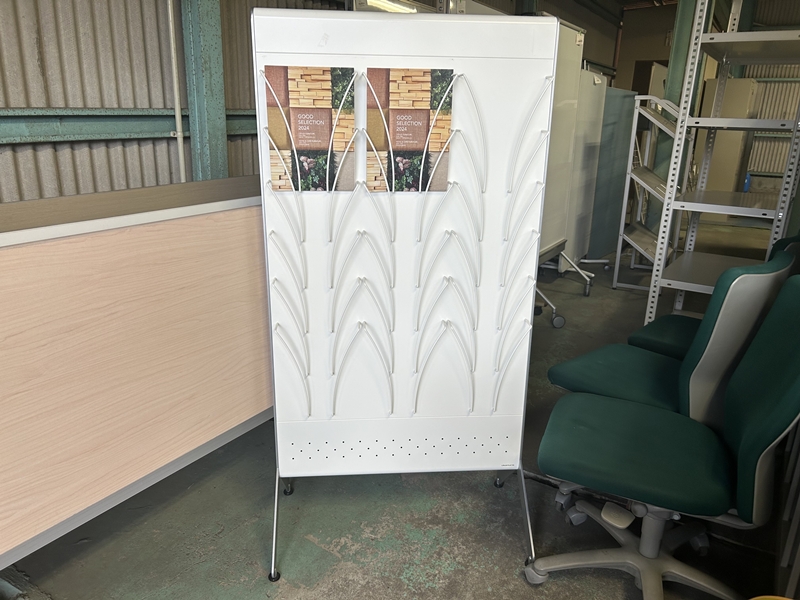 パンフレットスタンド　18口