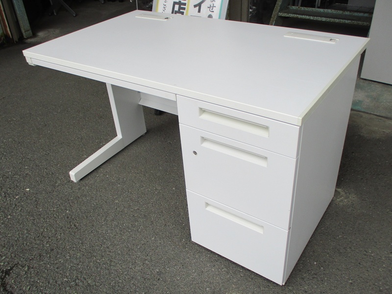 photo1